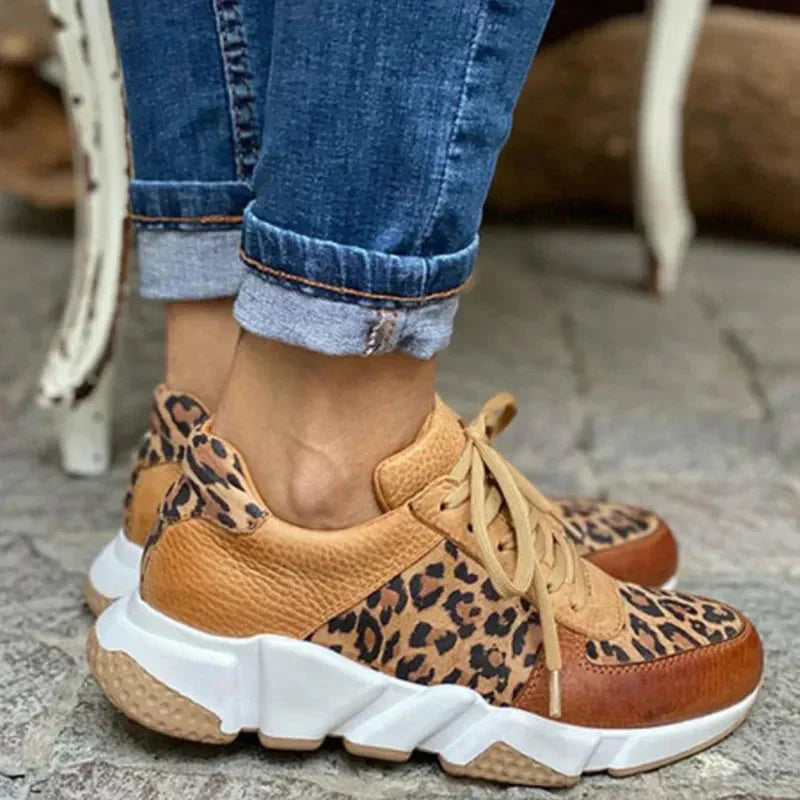 Femke - Leopárd Sneakers Trend