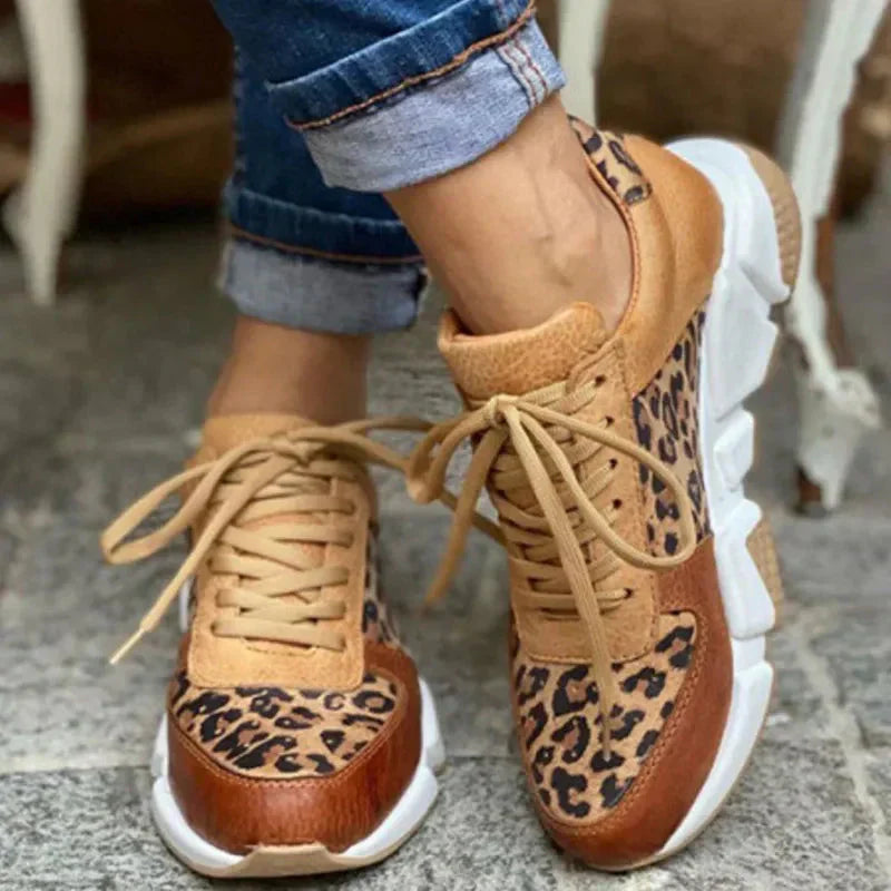 Femke - Leopárd Sneakers Trend