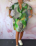 Ria - Elegáns V-nyakú Ruha