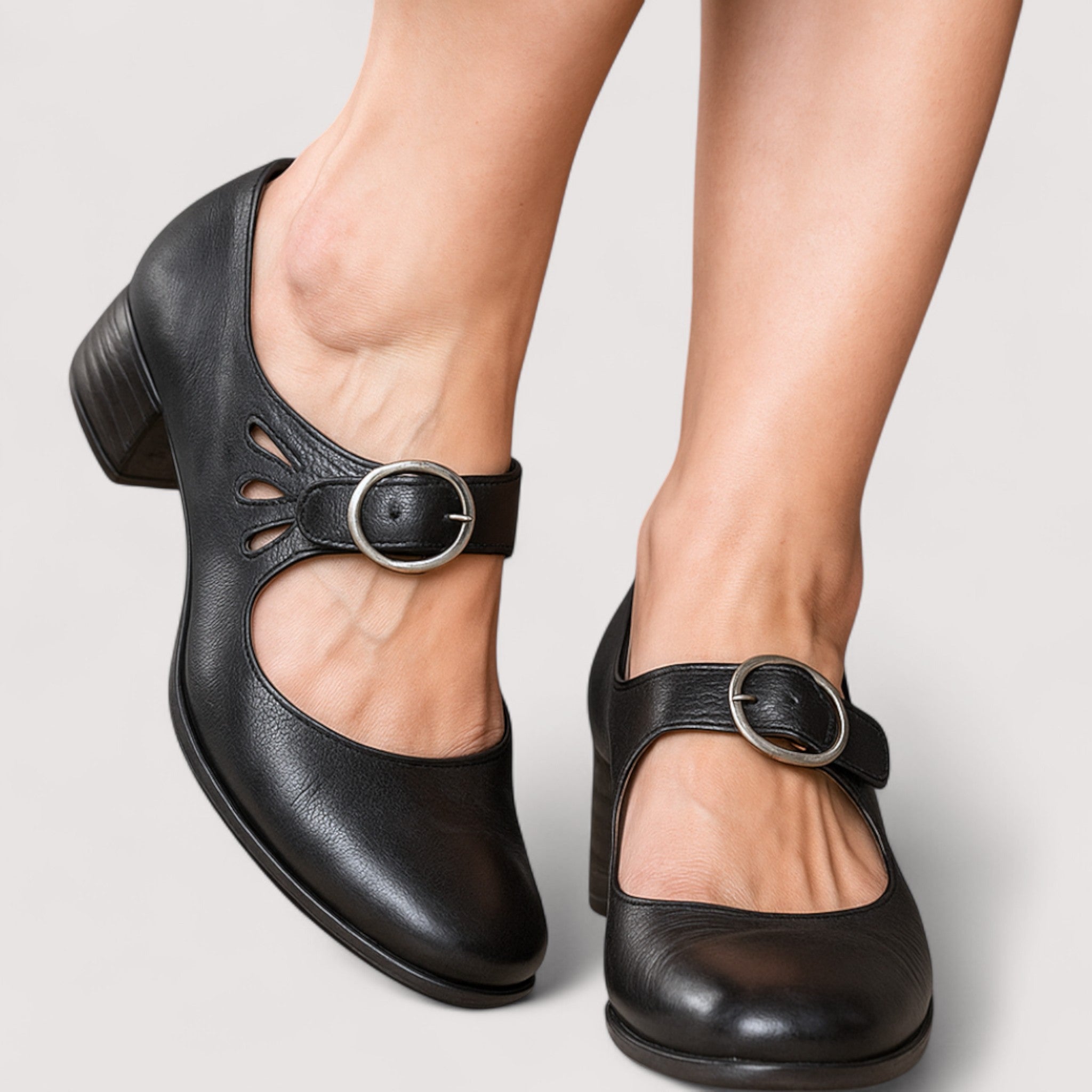 Marly - Klasszikus Magassarkú Műbőrből