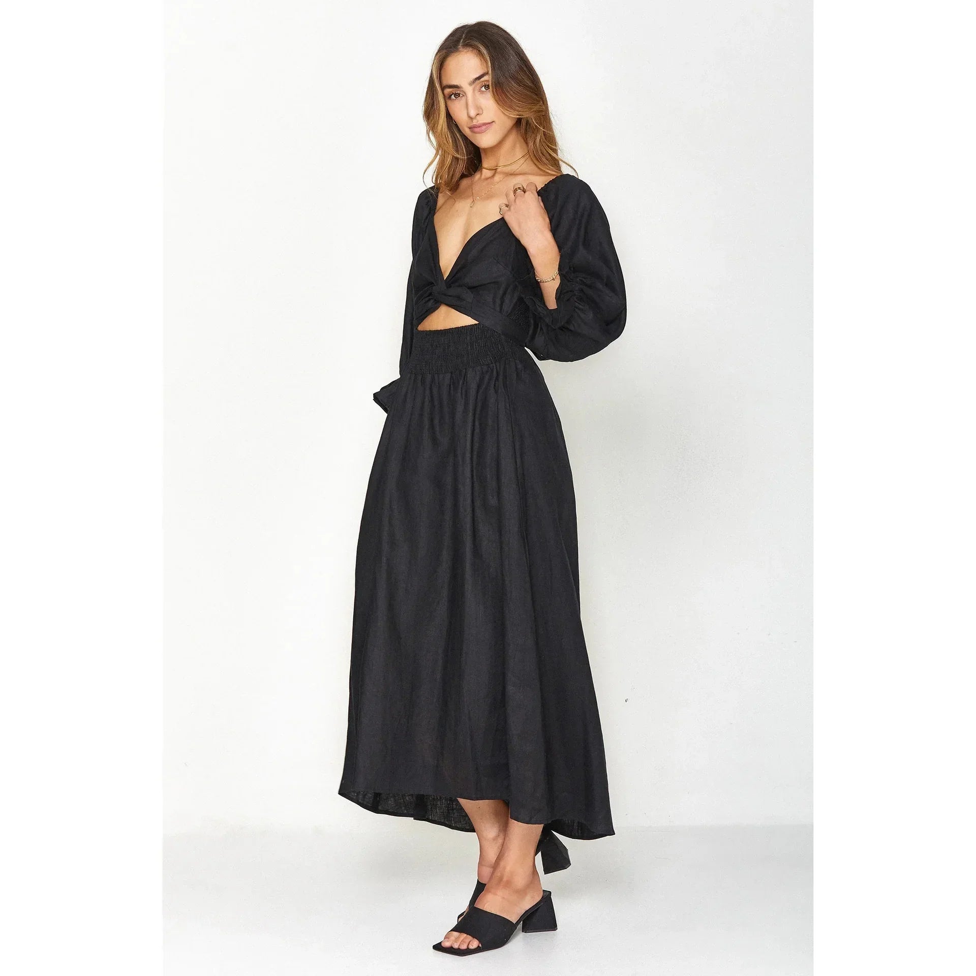 Kyara - Elegáns Rózsás Ruha